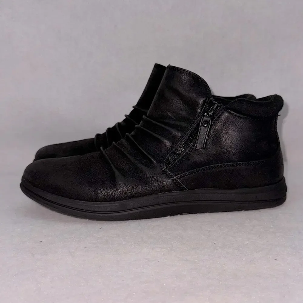 Women’s Clarks Breeze Range Ankle Boots Black size 7.5 Booties